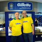 Felipão e Marcos se encontram na barbearia da Gillette na Granja Comary