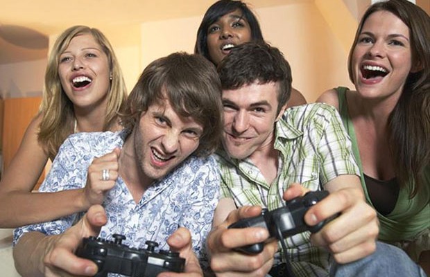 Jogar video game estimula mais a criatividade do que ler um livro, segundo estudo.