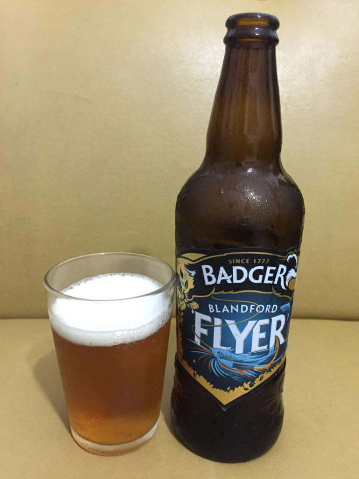 CERVEJA SPECIAL ALE PURO MALTE BLANDFORD FLYER BADGER GARRAFA 500ML