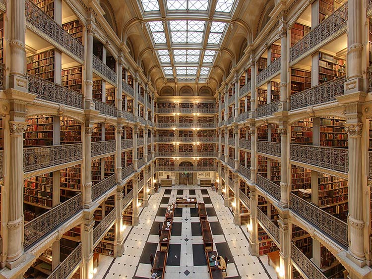 biblioteca-George-Peabody-em-Baltimore-Estados-Unidos